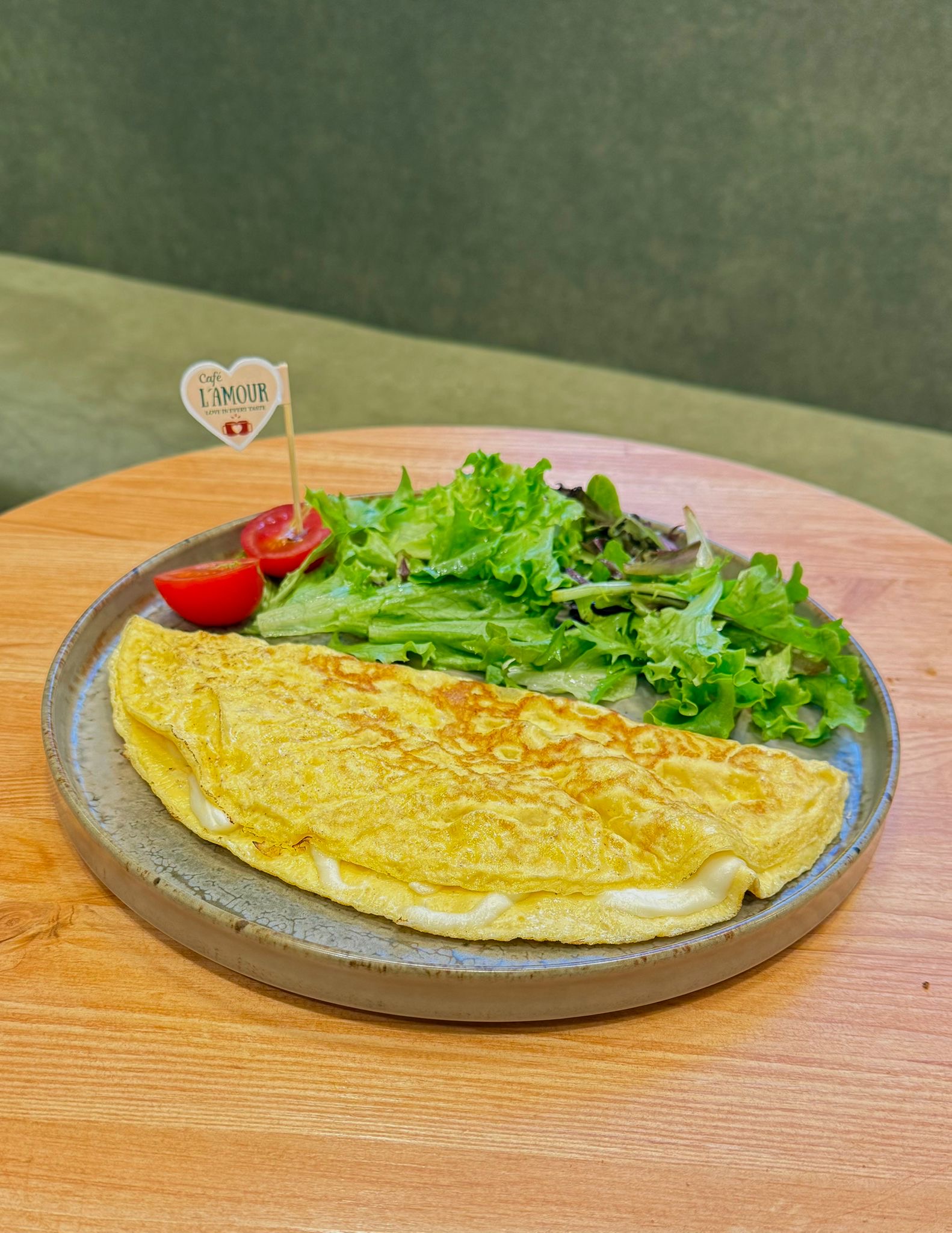 Eritme peynirli Omlet
