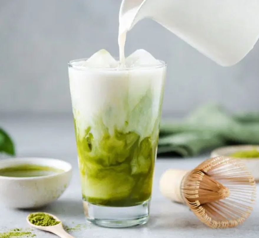 Ice matcha latte 